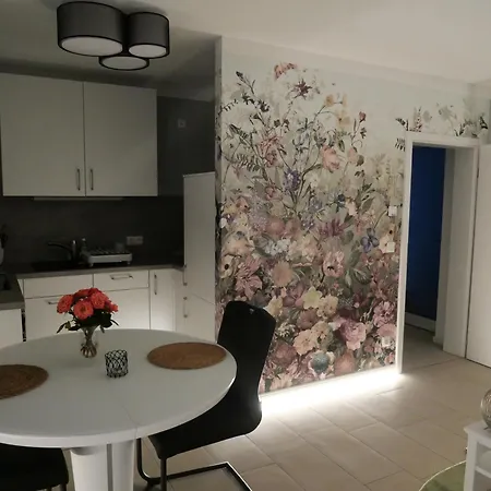 Strandstrasse H3w2-eg Koelpinsee *